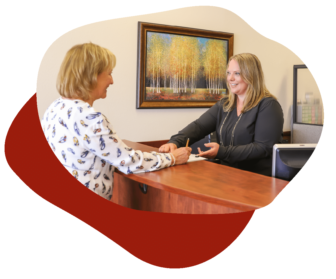 Test_Shapes_3-03 Woman at front desk