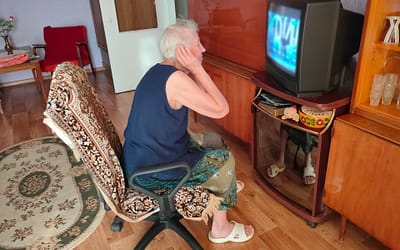 Can’t Hear With Background Noise? Here’s the Solution